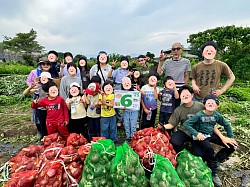 児童養護施設の子どもたちを招いて農業体験会